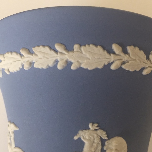 BLUE WEDGWOOD | Flared Vase - Picture 7 of 10